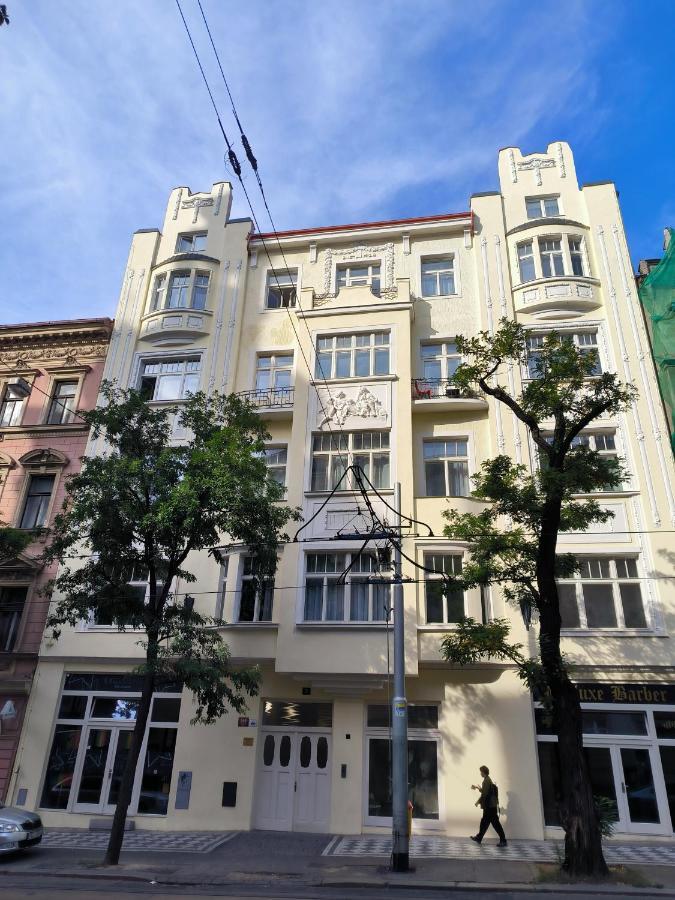 Апартаменты Exclusive Apartman Prague Jecna Экстерьер фото